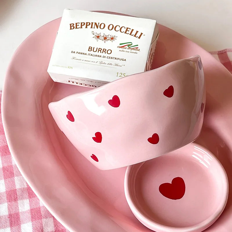 Stoviglie in Ceramica con Cuori Rosa ♥️ – Piatti, Tazze e Ciotole