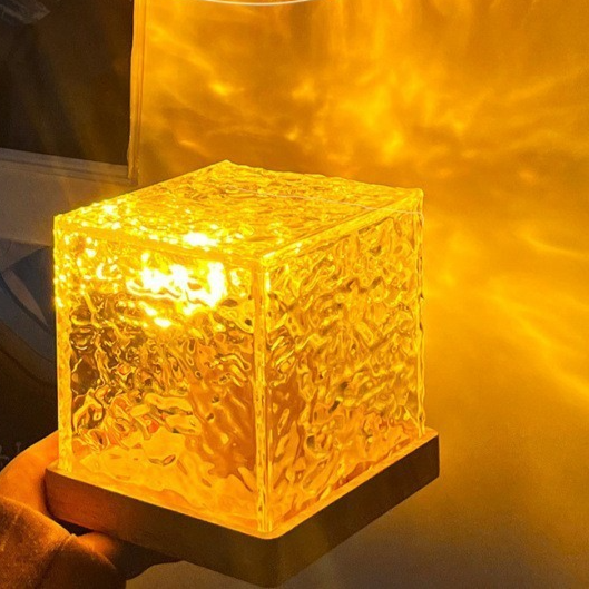Lampada Notturna RGB Effetto Acqua 🌊 | 16 Colori | Telecomando | Idea Regalo